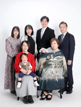 gallery_family_t_2026_7