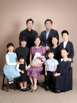 gallery_family_t_2026_25