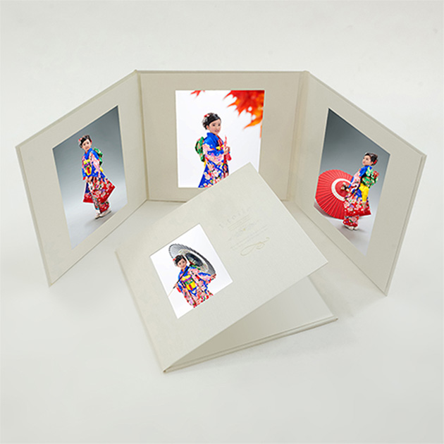 THE写真館4ポーズ 写真4枚セット サンプル画像